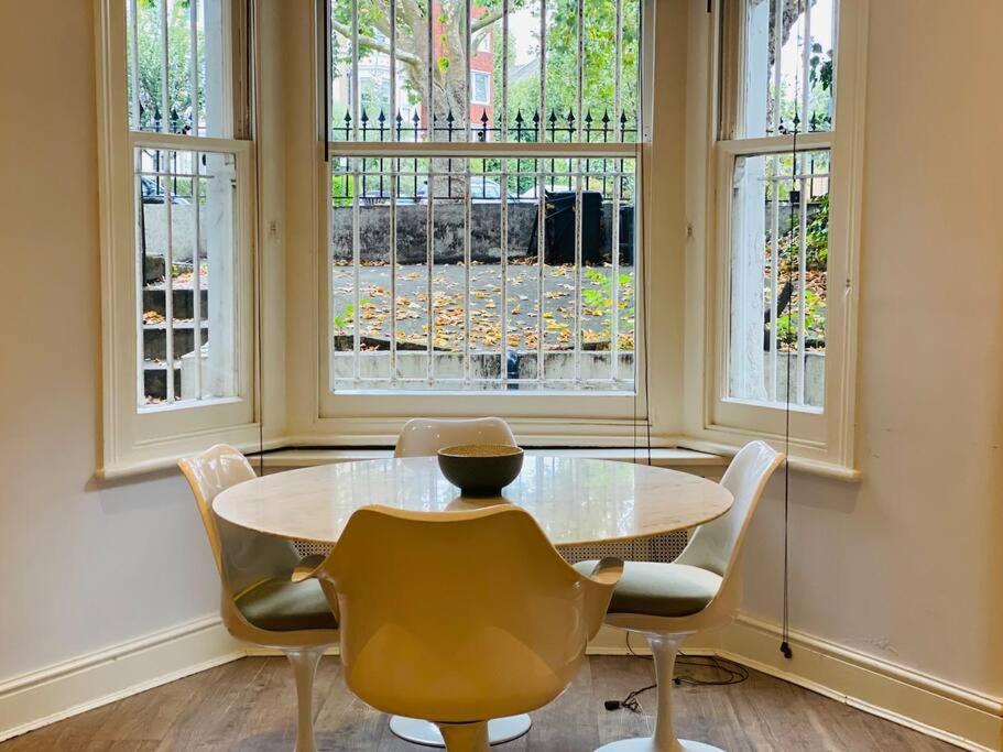 Beautiful 2 Bed/ 2 Bath Notting Hill Garden Flat Apartment ลอนดอน ภายนอก รูปภาพ